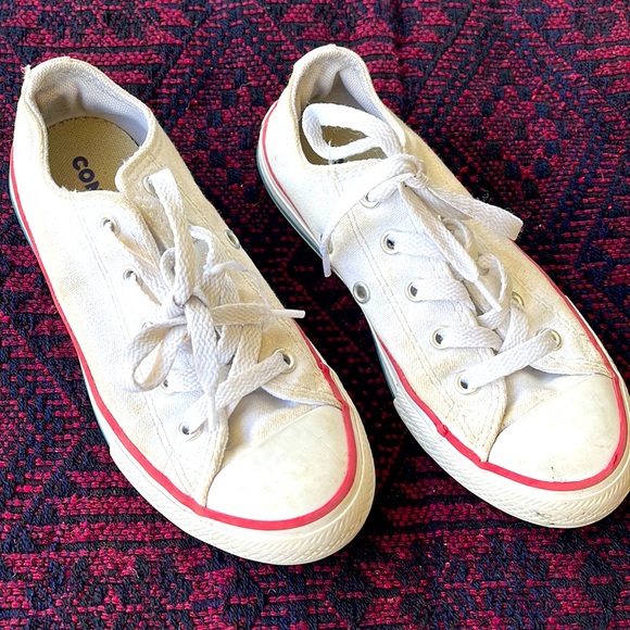 White Converse - Picture 1 of 3